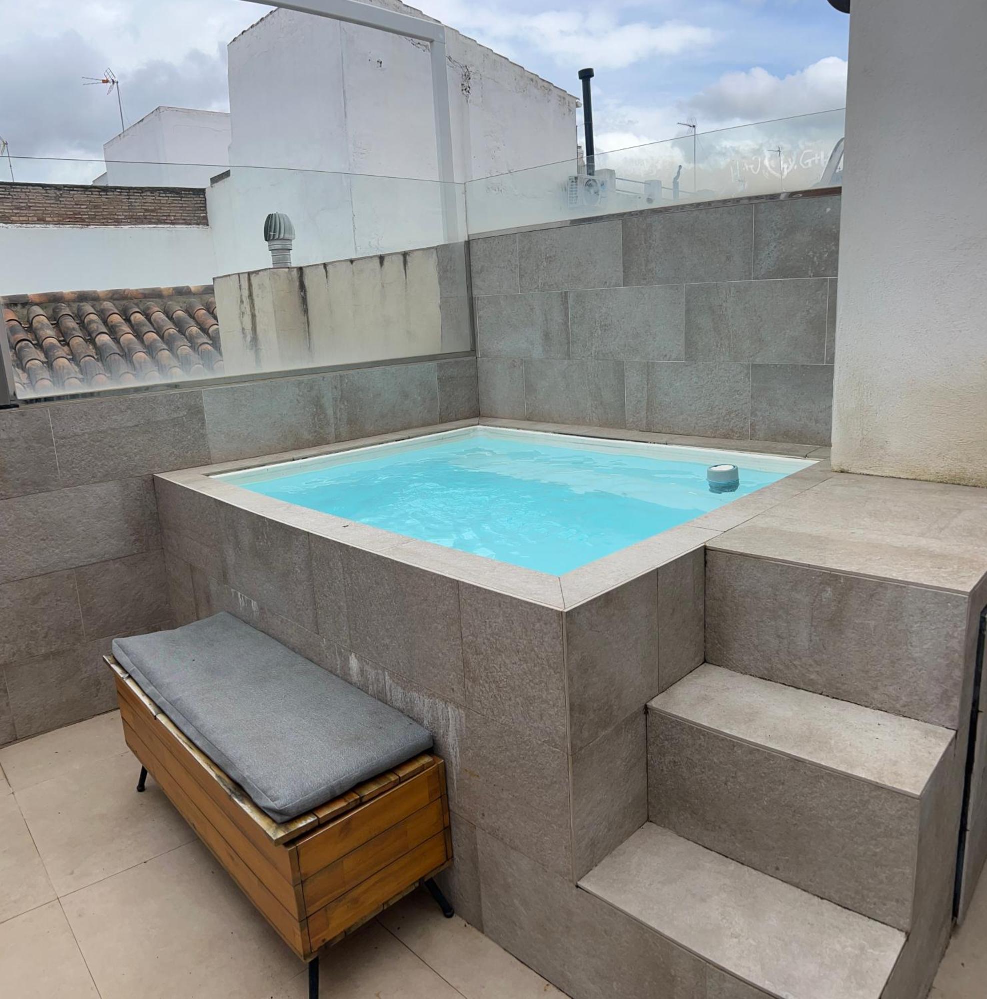 Komodo Gran Poder - Penthouse With Private Pool And Cozy Twin Bedroom Central Apartment Seville Luaran gambar